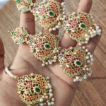 Earings teeka naurtan