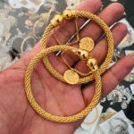Coin bangles openable
