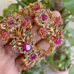 Naurtran bold set bangles