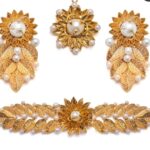 Flower designer choker set