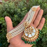 Mid shesha kundan set