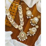 Kundan set mala