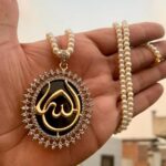Elegant islamic calligraphy locket
