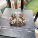 Mother pearls studs