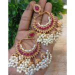 Naurtran earrings