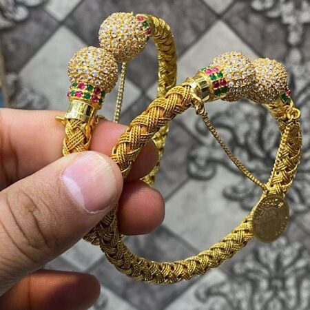 Bangles pairs openable