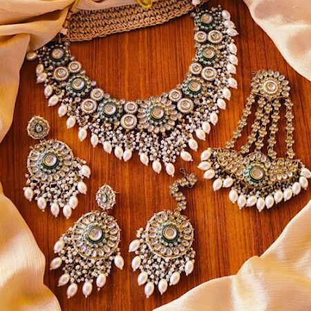 Farshi kundan set