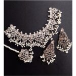 Fine quality shesha kundan set