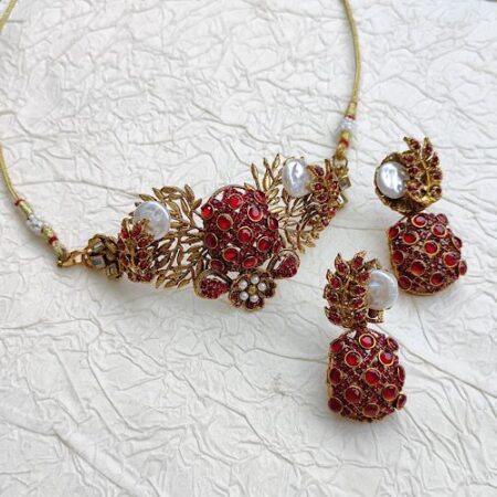 choker set