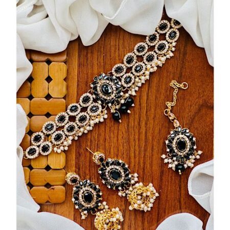 choker set