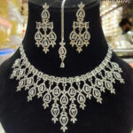 Big earing with zircon set