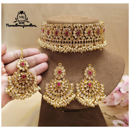 choker set