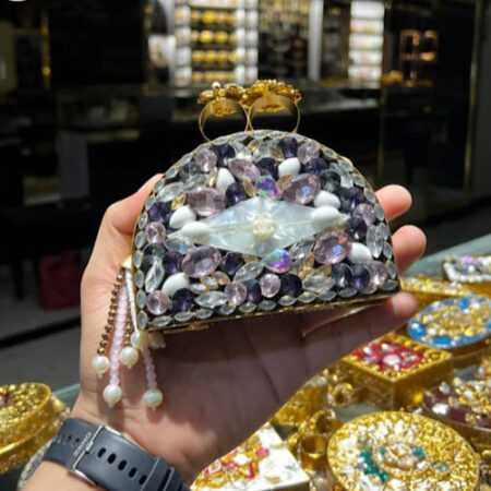 Fancy clutch