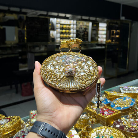 Fancy clutch