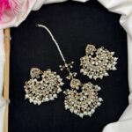 Kundan earings teeka