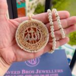 Elegant islamic calligraphy locket