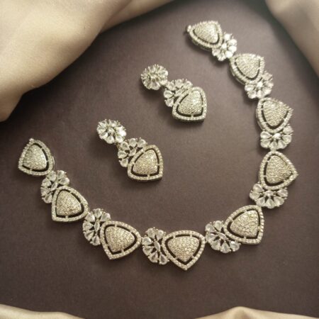 Zircon set