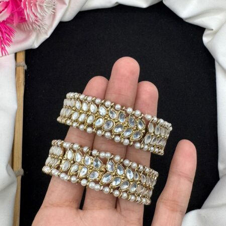 Kundan bangles standard