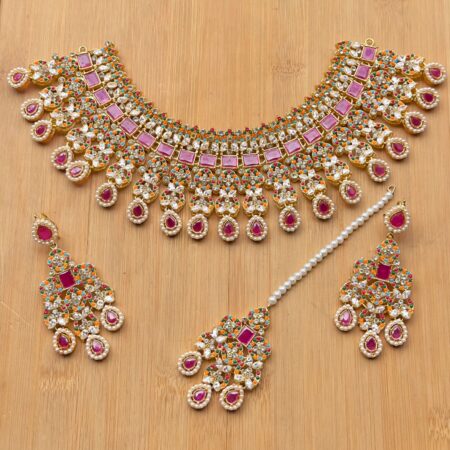 Naura set zircon