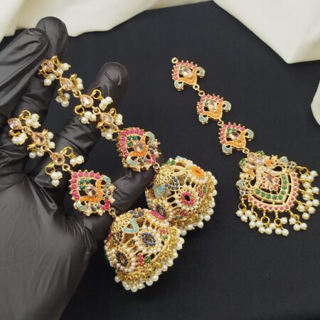 Saadia jhumka teeka