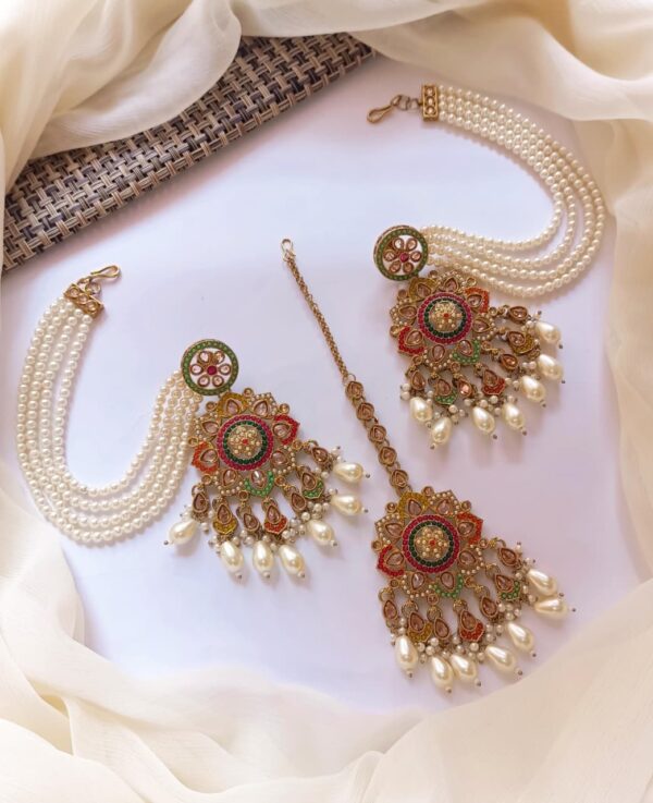 Ad antique gold polish Sahara earrings - Image 1