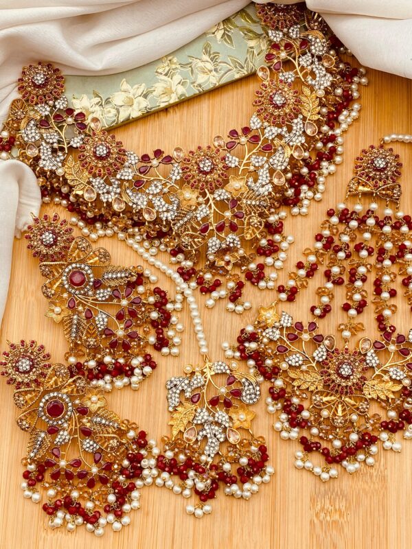 Stunning women bridal set - Image 1