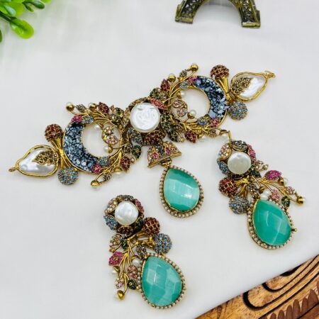 Seep piece choker