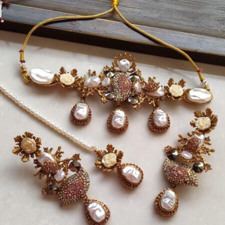 Handmade turkish designer choker