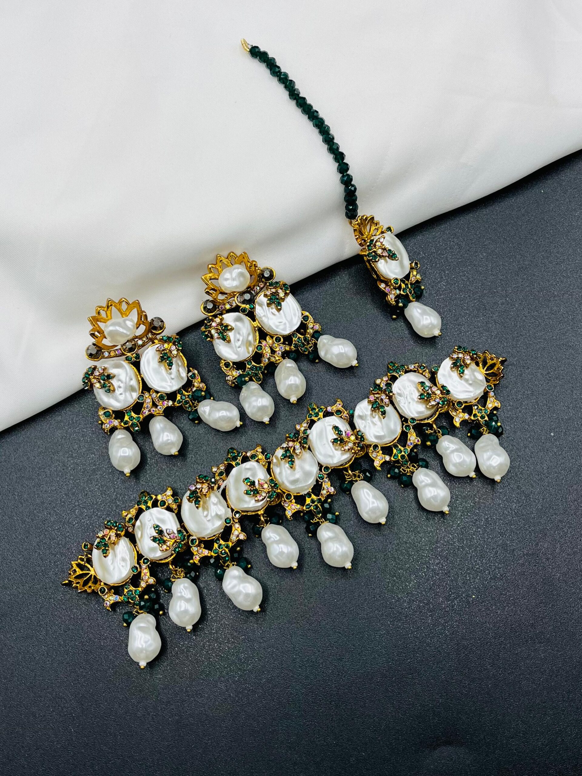 IMG-20251015-WA0381 Mop choker with teeka - Image 1