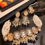 Motherpearl choker set