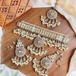 Manjoos sheesha kundan set