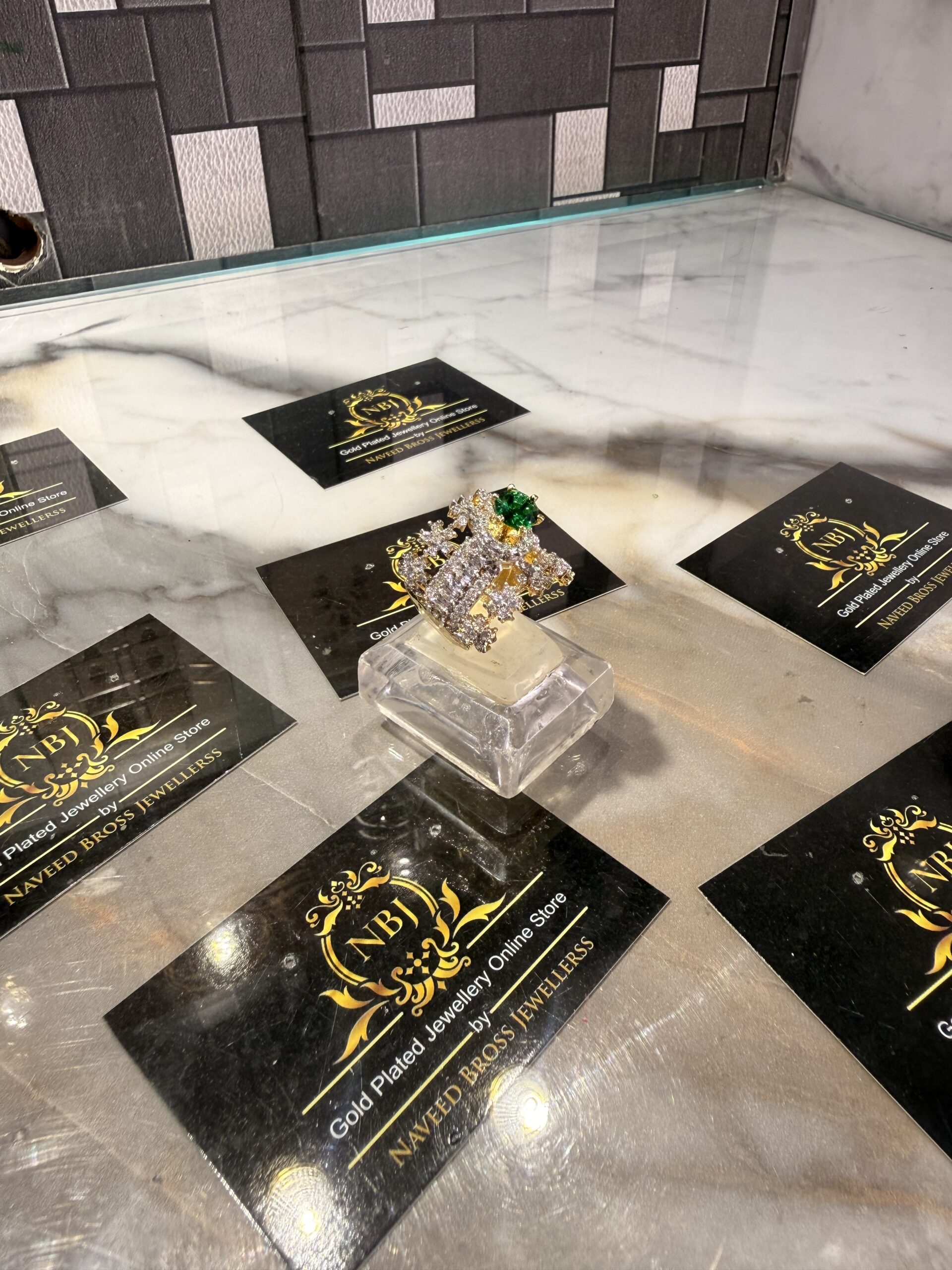 IMG_5901 Diamond cut goldplated ring - Image 1