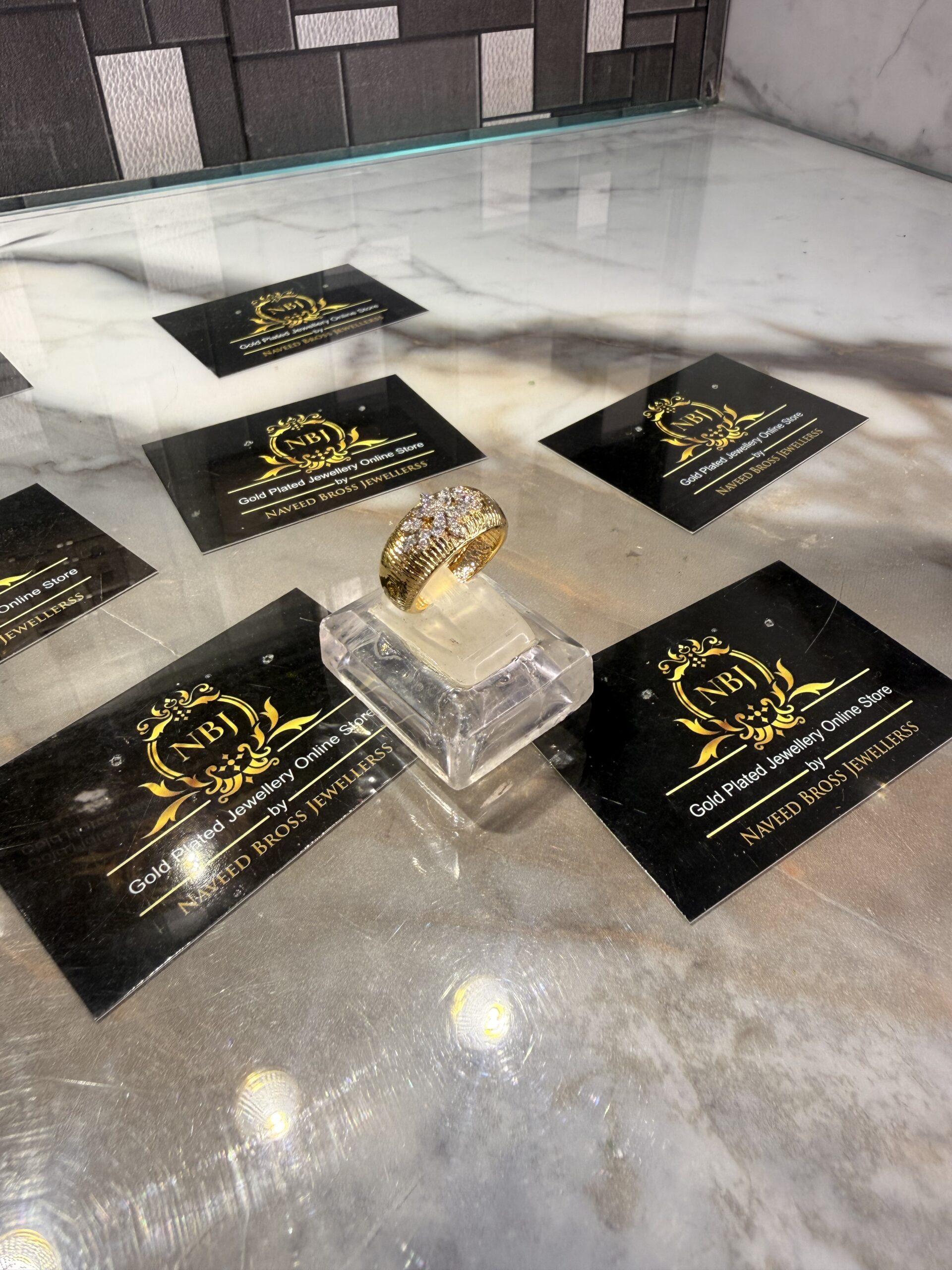 IMG_5924 Diamond cut goldplated ring - Image 1