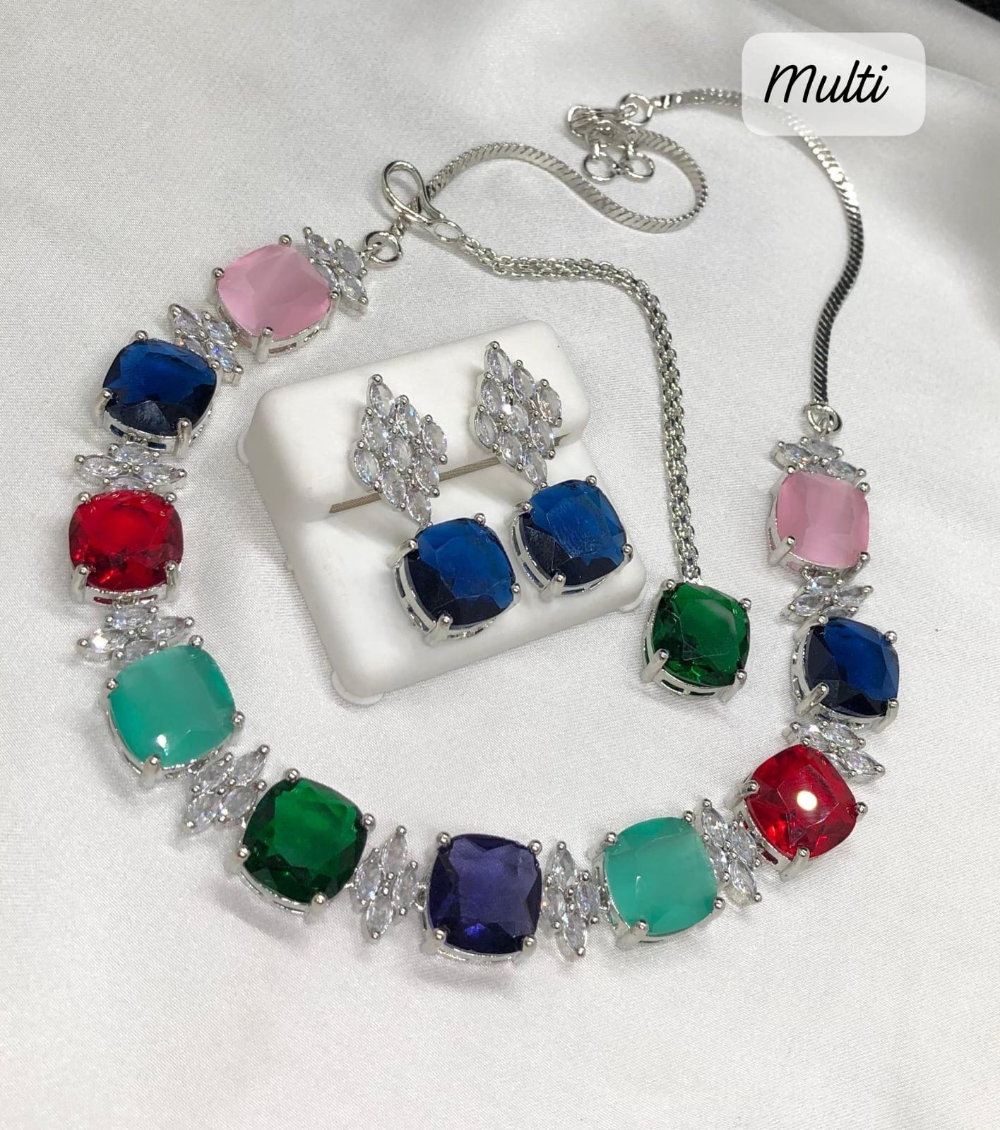 b3335e8f-517f-4883-bb3b-be0fb91d95aa Crystal zircon ad set - Image 1