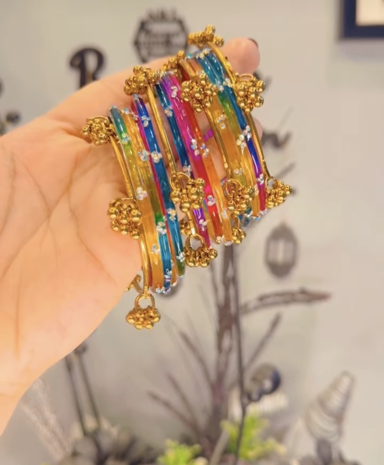 screenshot-57 Parosi raindrop bangles - Image 1