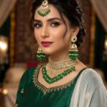 Indian dubbi kundan bridal set