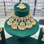 Kundan collar set