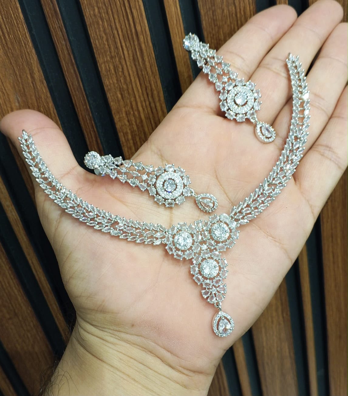 IMG-20260916-WA0126 Alveena ad zircon set - Image 1