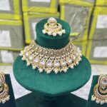 Aizal kundan set