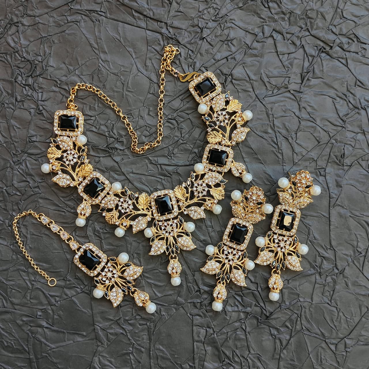 IMG-20261005-WA0258 Aila necklace - Image 1
